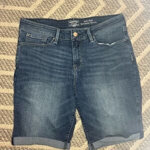 Levi's Women's Mid-Rise Jean Shorts - Dark Blue